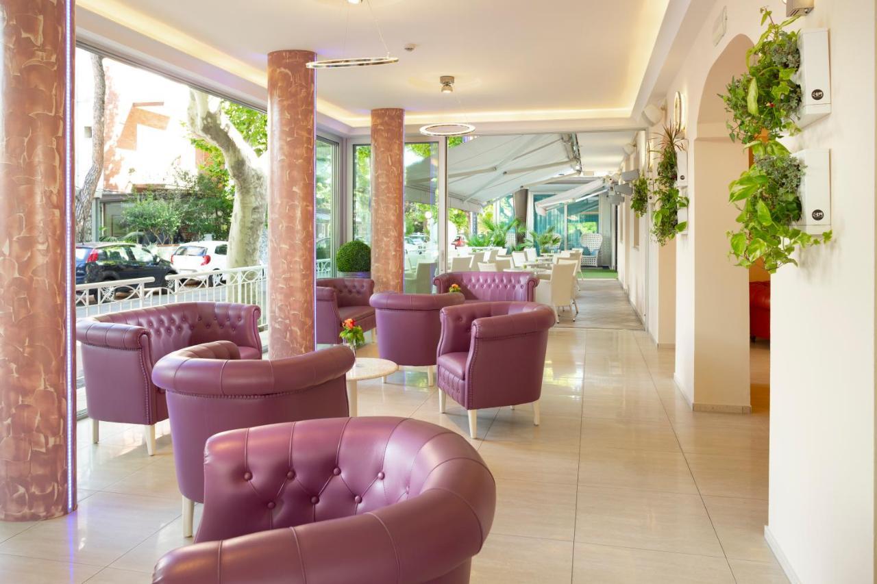 Hotel Castellucci 벨레지아아지마리나 외부 사진