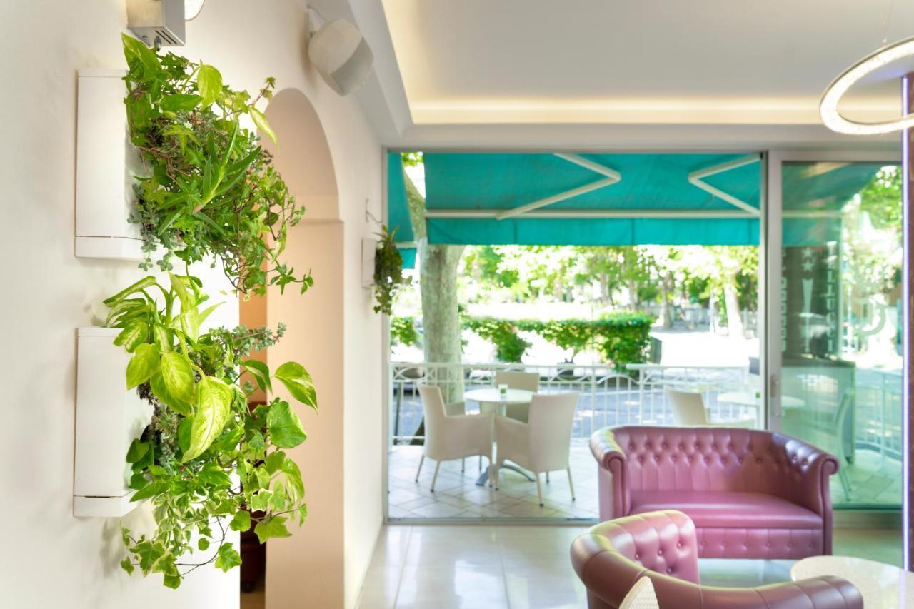 Hotel Castellucci 벨레지아아지마리나 외부 사진