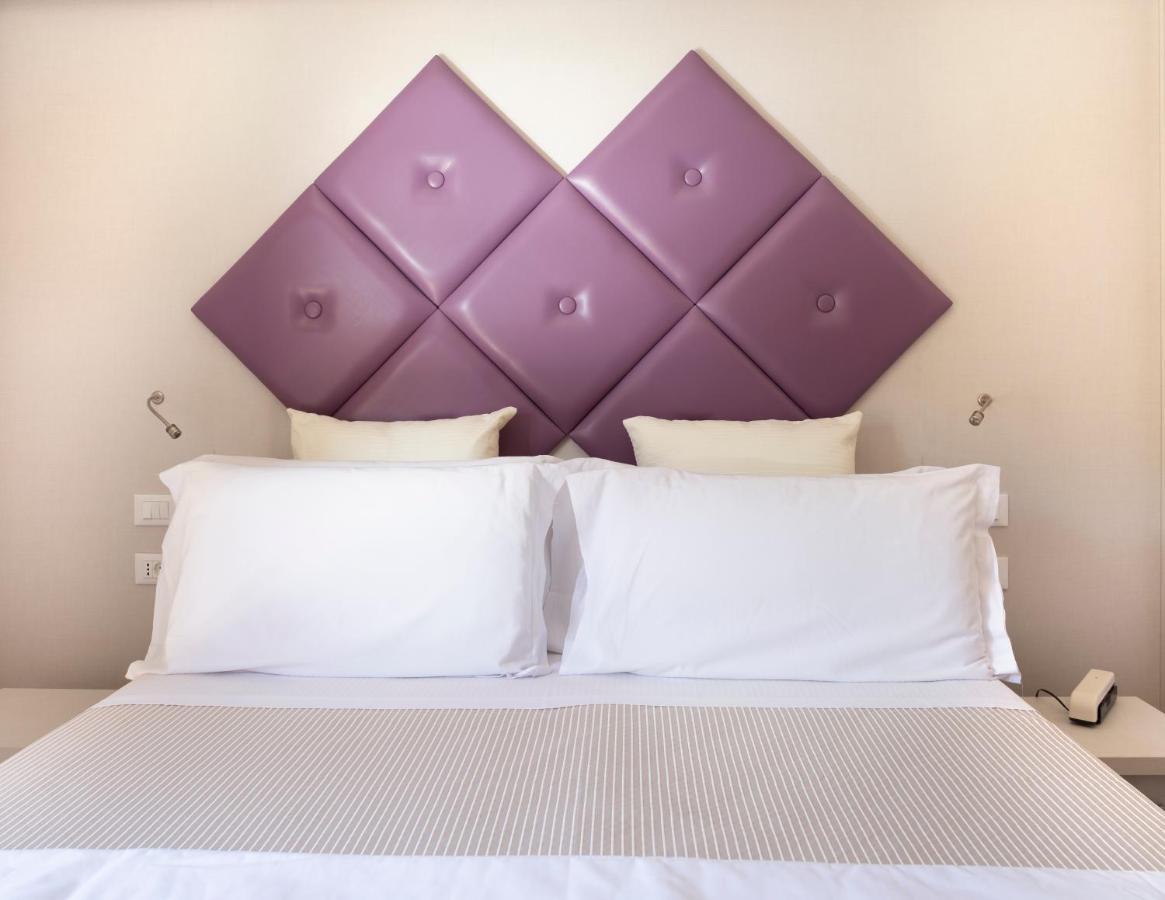 Hotel Castellucci 벨레지아아지마리나 외부 사진
