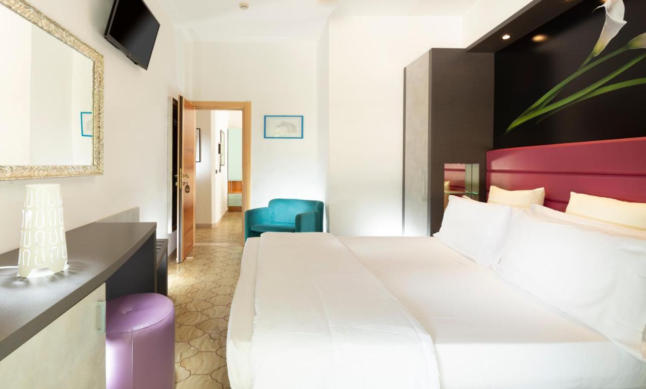 Hotel Castellucci 벨레지아아지마리나 외부 사진